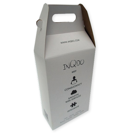 doos met handvat, doosje met handvat, kartonnen doos met handvat, verpakking met handvat, lunchbox met handvat, maaltijdbox met handvat, ontbijtbox met handvat, ontbijtdoos met handvat, doosje voor 2 flesjes bier met opdruk