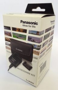 hangend doosje met autolock bodem bedrukt in full color met logo voor pakket camera accessoires