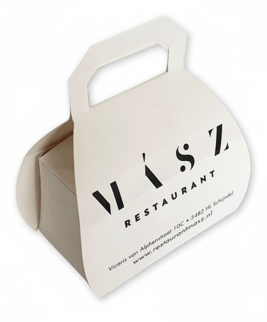 Kartonnen take-away doos met handvat en bedrukking, gesloten weergegeven.